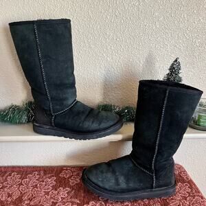 Ugg Classic Tall‎ Black Boots Women’s Size 7 Winter Boots Suede